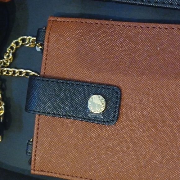 New Steve Madden Set of 2 Crossbody Bags - Picture 4 of 8